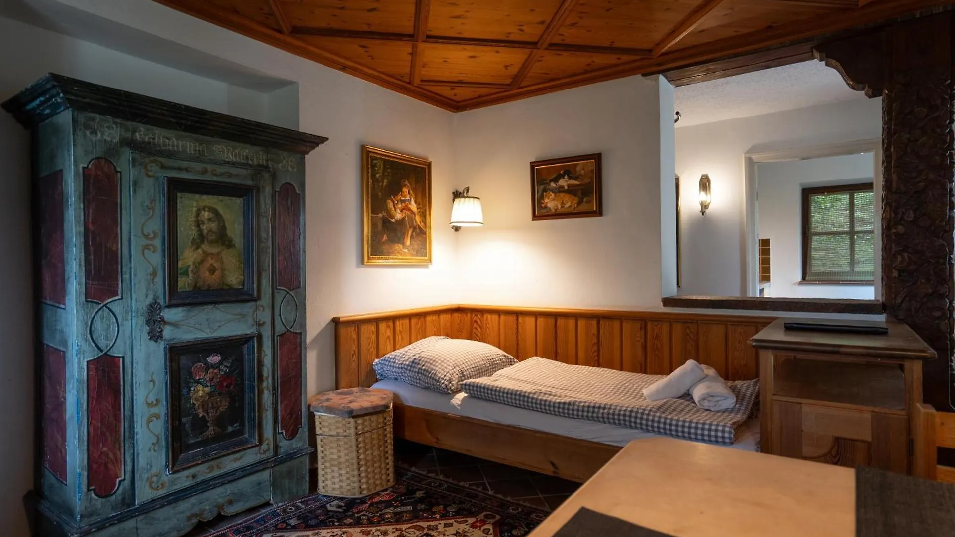 Bauernappartement Mit Balkon Salzburg Apartment